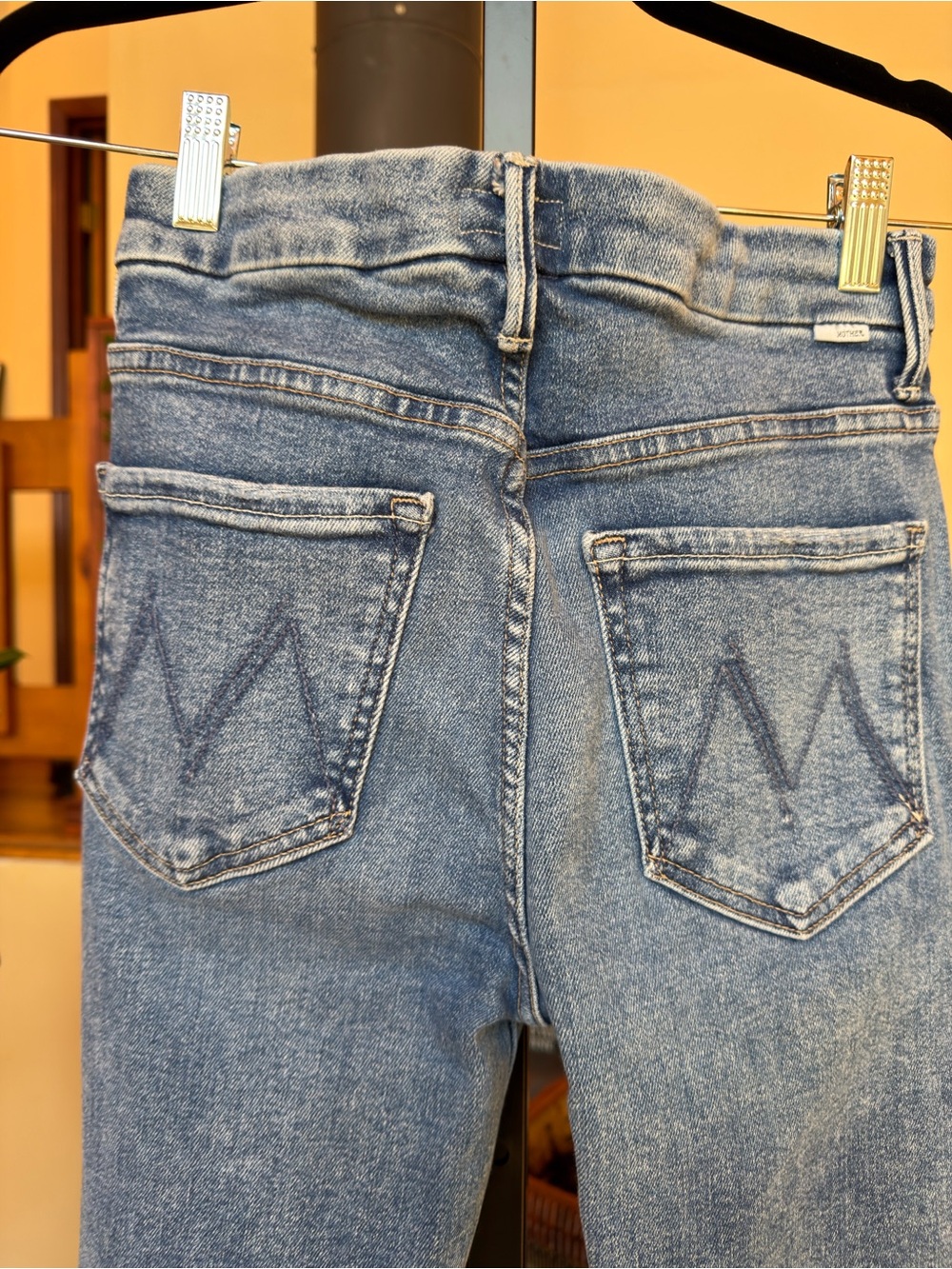 #364- MOTHER High Waisted Looker Ankle Jeans in Medium Blue - Picture 7 of 9